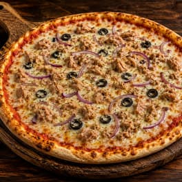 Ton balıklı pizza